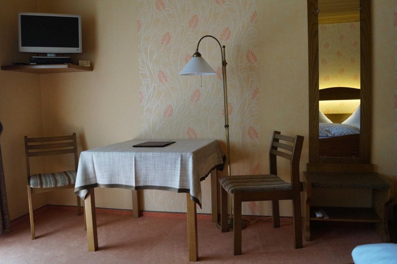 Cafe Best Gästezimmer Bullau Exterior foto